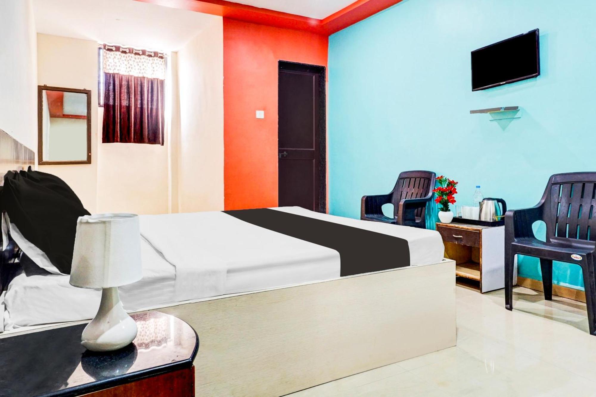 Hotel O Royal Lodge Koregaon 외부 사진